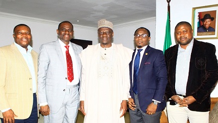 (L-r): Segun Macaulay, Airtel’s regional operations director (ROD), West, Segun Ogunsanya, managing director and chief executive officer, Airtel Nigeria, Abdulfatah Ahmed, executive governor, Kwara State, Adefemi Adeniran, head, Public Relations, Airtel, and Ekundayo Fatoki, zonal business manager, West, during the courtesy visit of Airtel CEO to the governor at the Government House, Ilorin recently.